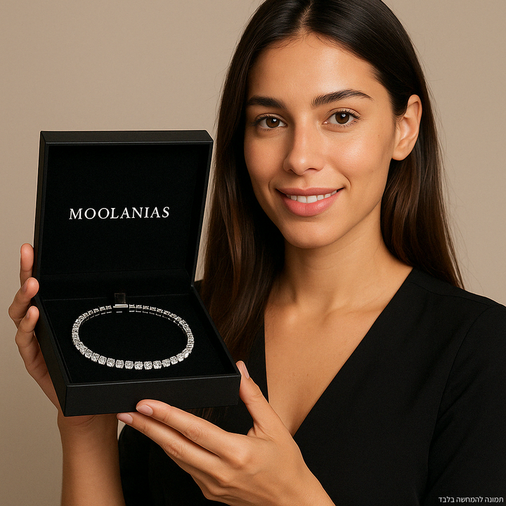 Classic tennis bracelet with a luxurious look