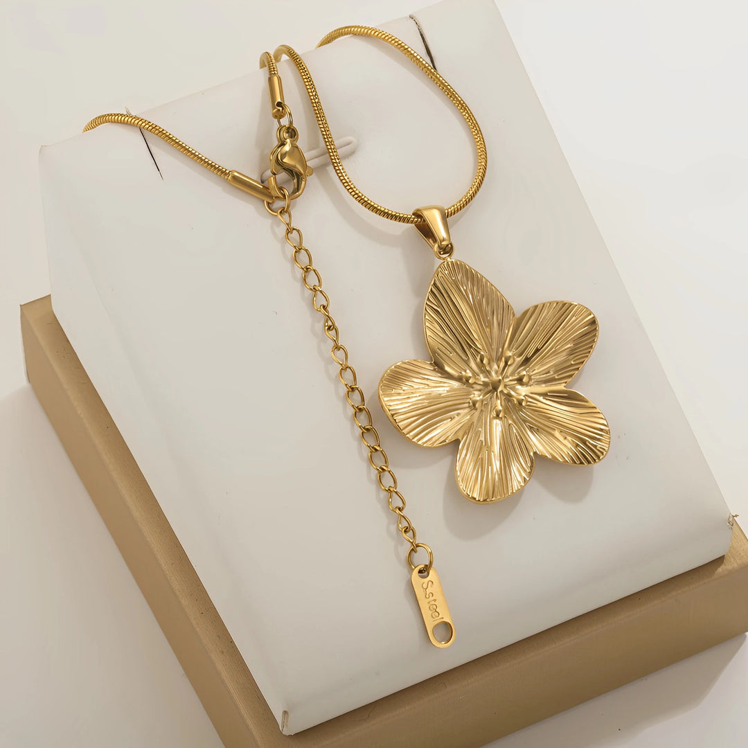 Flory necklace