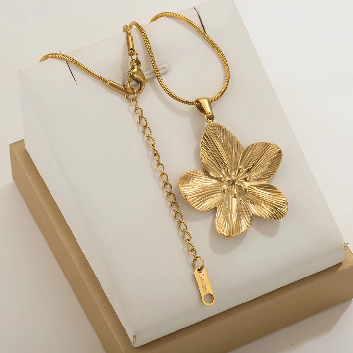Flory necklace